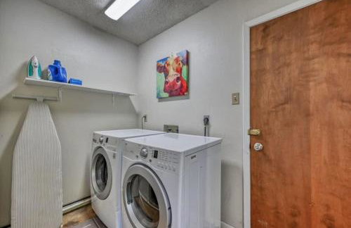 Kerrville Hidden Gem With Firepit and Grill - Great Location - Foto 51