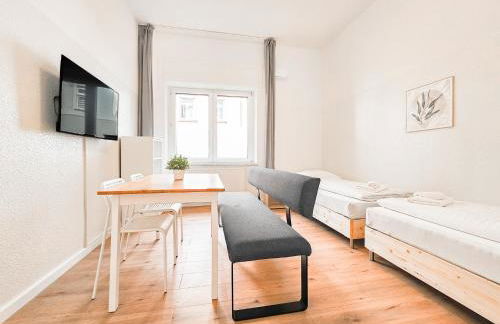 Tolstov Apartments - 2 Zimmer Wohnung mit Terrasse - 25 Min Messe DUS - Photo 3