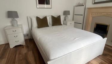 2025 Award Winner Liverpool Ivy House - 4 Bedrooms - Foto 3