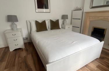 2025 Award Winner Liverpool Ivy House - 4 Bedrooms - Foto 3