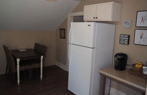 The Cute & Cozy - Upper Apt - Great Location! - Foto 15