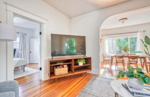 Stay Portland - Cute & Charming Portland Home 91 WalkScore - Photo 3