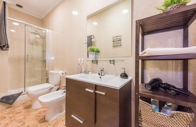 Delightful Apt. Historic District - Sol - Photo 14