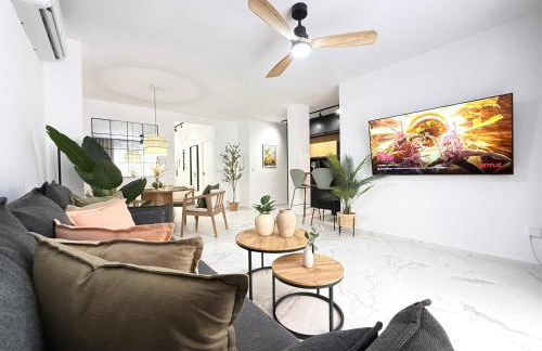 Sunset Beach Apartment - Playa del Cura, 10 meters to Beach, Sea View, Centrally Located, Los Locos - Foto 3