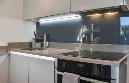 No6, Queens square - Photo 9