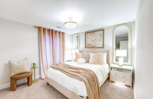 Serene and Updated Escape 1 Mi to Heritage Landing - Foto 17