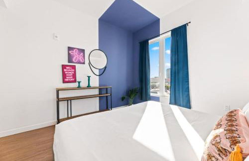 Spacious 1-BD with Stunning City Views in DTLA - Foto 17