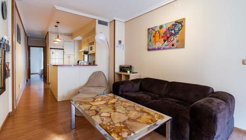 Tranquilo, céntrico y luminoso - Foto 2