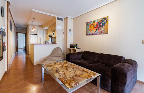 Tranquilo, céntrico y luminoso - Photo 2