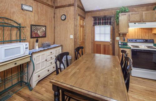 Er44 - Rising Eagle - Great Location! Close To Town! 2 Bedroom Cabin by RedAwning - Foto 14