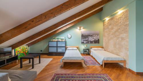 STAGABIN La Mansarda Panoramica Un Rifugio di Eleganza e Tranquillità - Foto 3