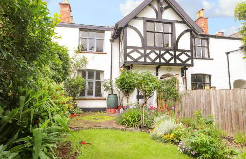 2 Ashby Place - Photo 1