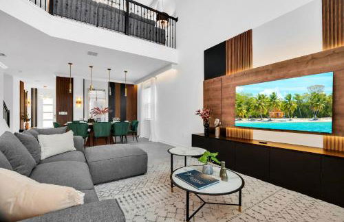 5BR Family Haven Near Disney with Private Pool - Foto 3