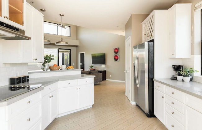Ivory I By Avantstay Modern Home w/ Stunning Views Close To Old Town - Foto 41