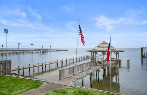 Bayfront Home with Private Pool, Pier, and Firepit - Foto 77