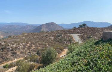 Acres of Bliss - A hillside getaway - Foto 28