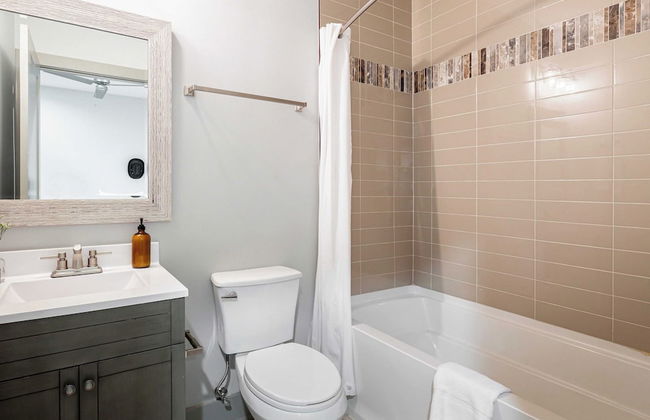 Waverly by Avantstay Nashville-inspired Townhome w/ Luxury Kitchen, Pool Table - Foto 5