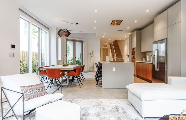 The Modernista 2 - Large Townhome With Pool - Foto 5