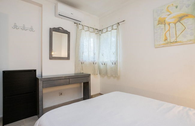 Nice Terrace and Pool Alvor Flat - Photo 6