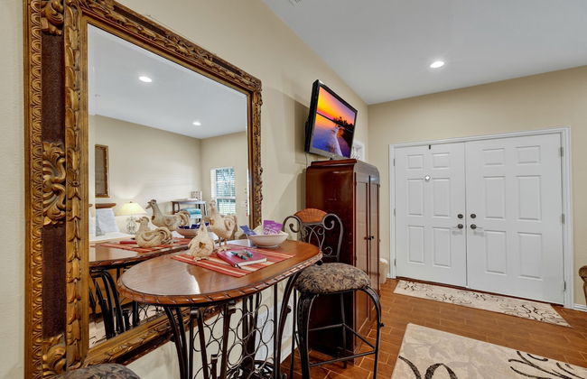 The Elizabeth Haus Lower - Photo 6