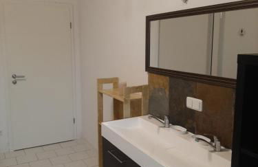 Am Bahnhof - Foto 51