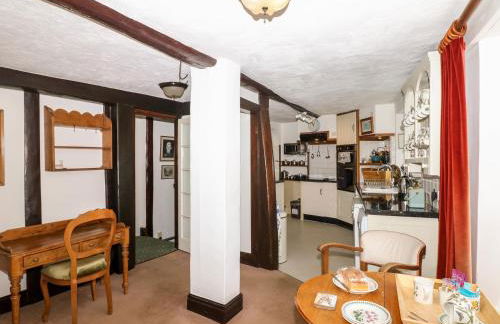 Castle View - Photo 9