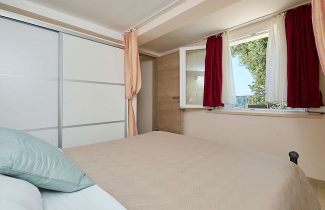 Bay View House - Photo 2