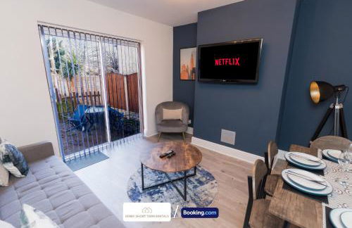 Award-Winning Four Bedrooms House, Parking, WiFi By Derby Short Term Rental Short Lets & Serviced Accommodation Derby - Foto 30