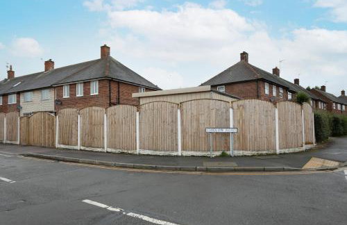 Nottingham Top Serviced Home - Chayil Experts - Foto 39