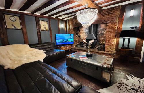 The Foremans House, With Hot Tub, A luxurious Historical pre 16th Century Grade II Listed House, location Essex in a picturesque Village, Country Pub In walking Distance - Foto 6