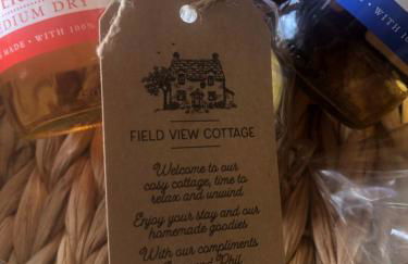 Field View Cottage hottub, dog friendly great view - Photo 11