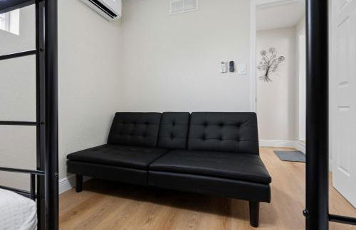 Stunning Tampa Stay Prime Location & Comfort! - Foto 37