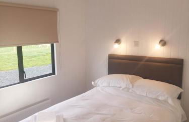 Amazing Sunsets and Sea Views - Lodge Cabin Farm Stay - Caol Ila - Lodge 8 - Photo 6