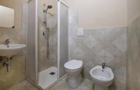 Beautiful Apartment In Palmi With Wifi - Foto 11