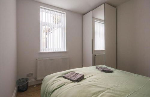 Spacious 3 Bedroom Home with PS5 and Pool Table Near O2 Arena Canary Wharf and Elizabeth Line to Central London - Foto 9