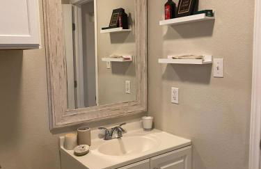 2bd 1bth place in Arlington Centrally located in DFW and conveniently located near Cowboy's Stadium - Foto 10