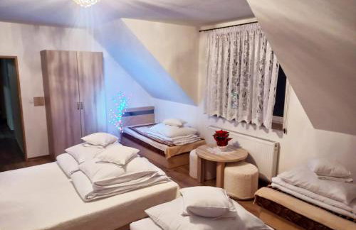 Dom Wakacyjny Gajówka z ogrodem i jacuzzi na wyłączność - Photo 26
