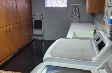 dock, game room, bar and private river view patio - Foto 36