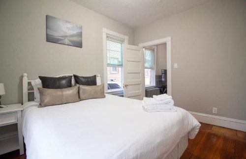 2 bedroom condo close to Boston and Cambridge with free parkings - Foto 10