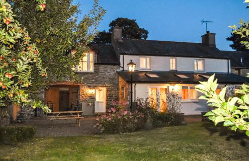 Aeron Villa - Photo 1