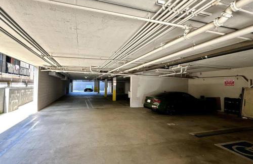 FuLLy LoAdeD ReSerVaTioN 3bed 2ba w Parking - Photo 52