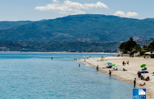 CALALUNGA PIETRAGRANDE - Exclusive Shoreline Haven - Photo 40