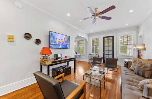 Stylish Myers Park 2 br with Screened Porch - Foto 6