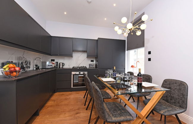 Stylish & Spacious Deluxe Apartments near Victoria Station - Foto 23