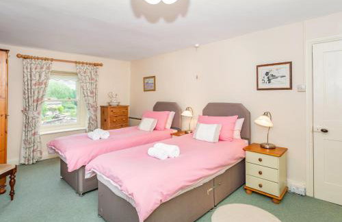 Corner House - Photo 20