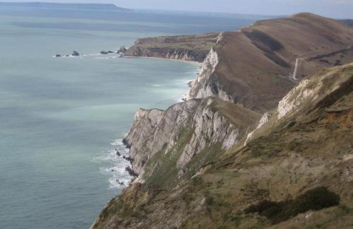 Beautifully presented beachcomber holiday home sited on the Durdle Door holiday park within a few minutes walk from the path that leads to the famous Durdle Door arch and Lulworth cove - Foto 5