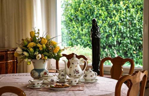 Cozy house with courtyard - Foto 24