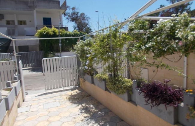 Comfortable Apartment Near the Beach - Photo 18