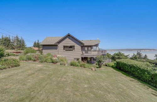 Spacious Camano Home with Hot Tub and Water Views! - Foto 36