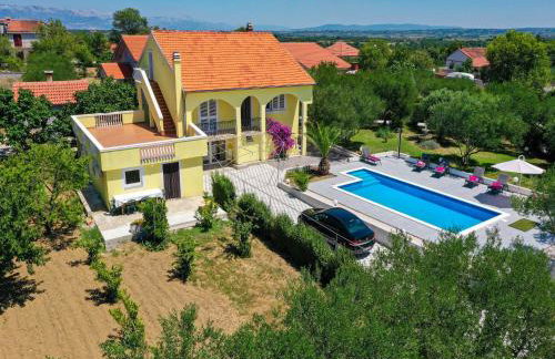 Holiday Home in Policnik with Private Pool - Foto 10